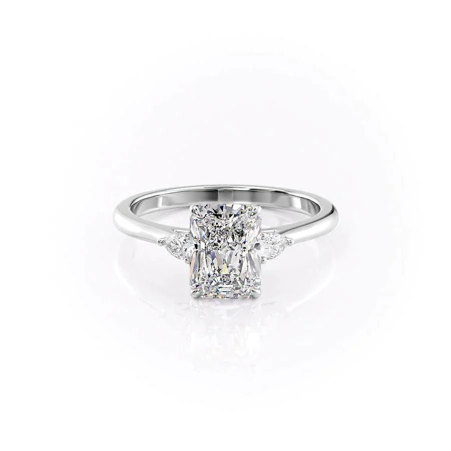 The Pears Liv Set With A 1.0 Carat