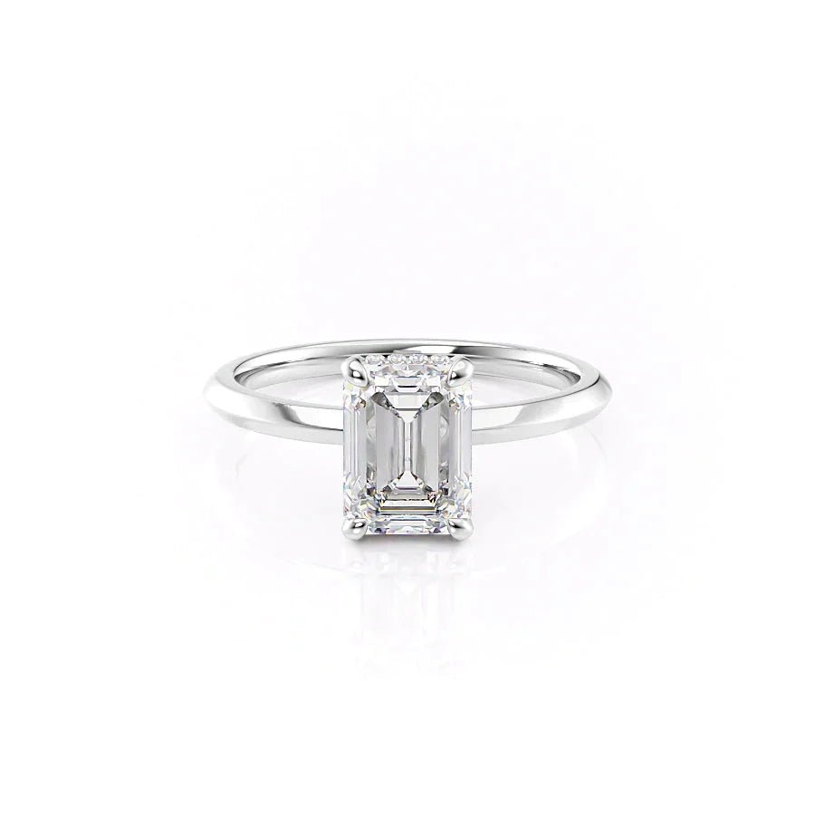 The Razor Kamellie Set With A 1.0 Carat