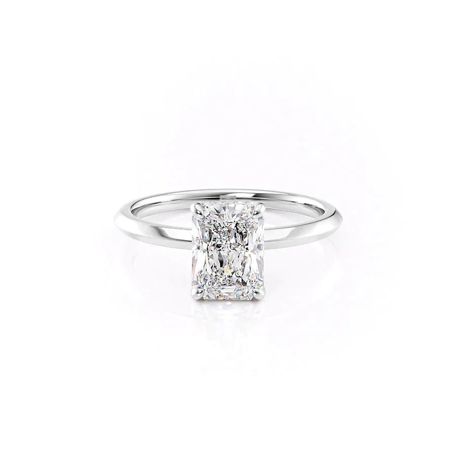 The Razor Kamellie Set With A 1.0 Carat