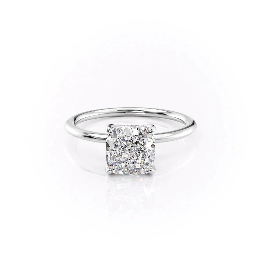 The Petal Kamellie Set With A 1.0 Carat