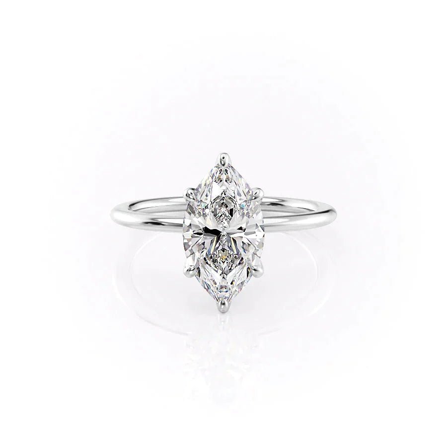 The Petal Kamellie Set With A 1.0 Carat