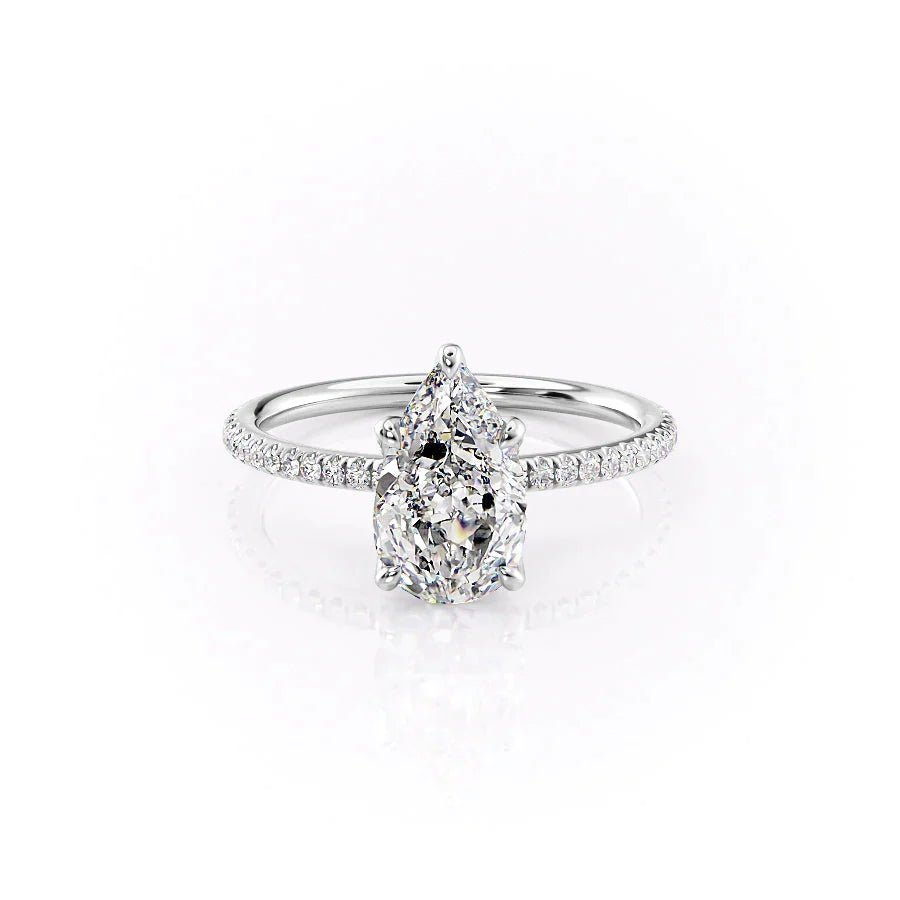 The Pave Petal Kamellie Set With A 1.0 Carat